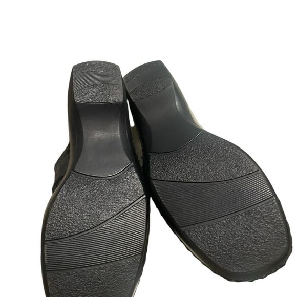 Kim Rogers  style Nikki size 6M Women's Black Leather Clogs new - Picture 3 of 3